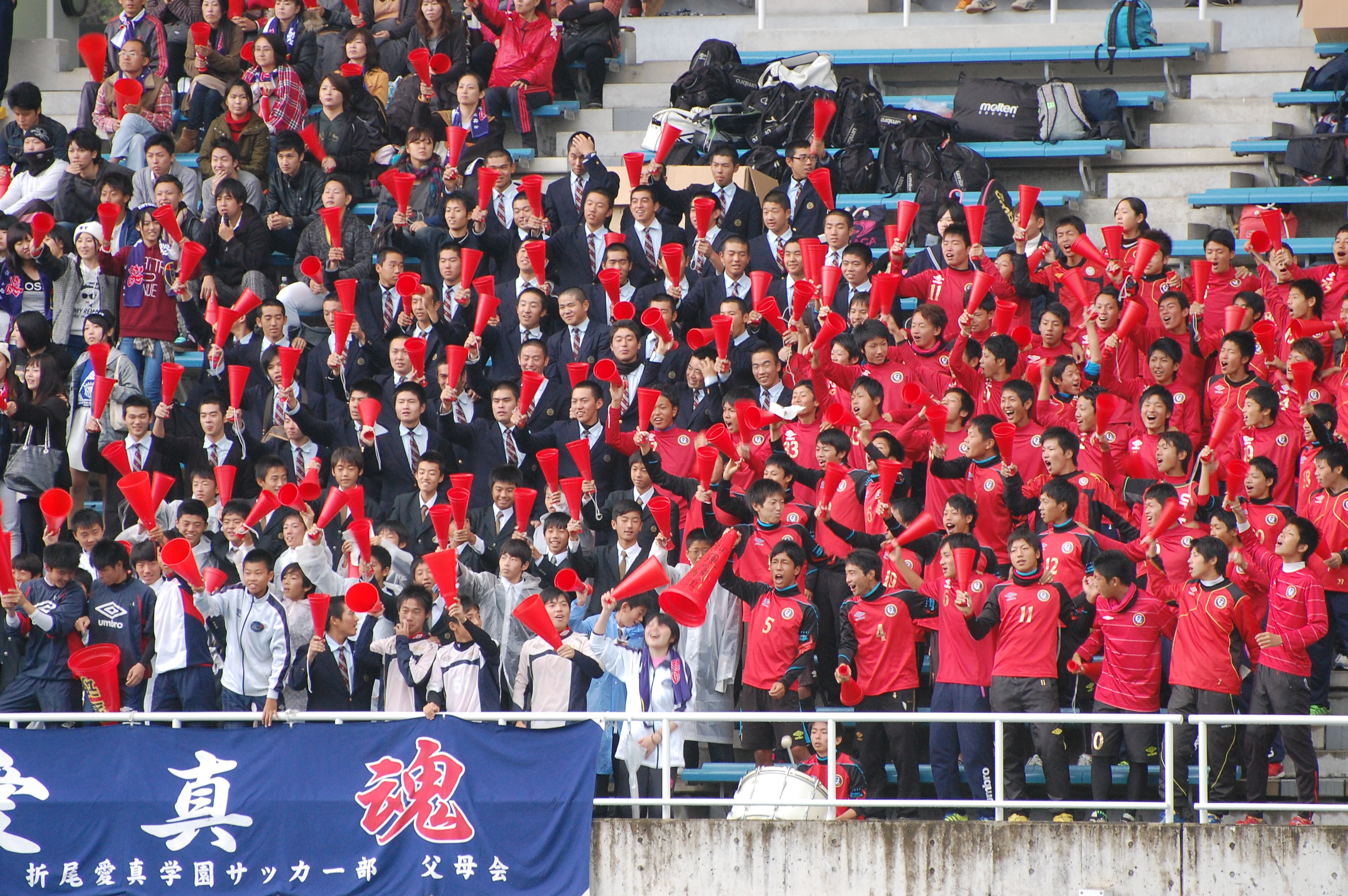 第９３回全国高校サッカー選手権福岡大会 準決勝 九州国際大学付属 折尾愛真 写真家 久冨 大のフットボール日誌